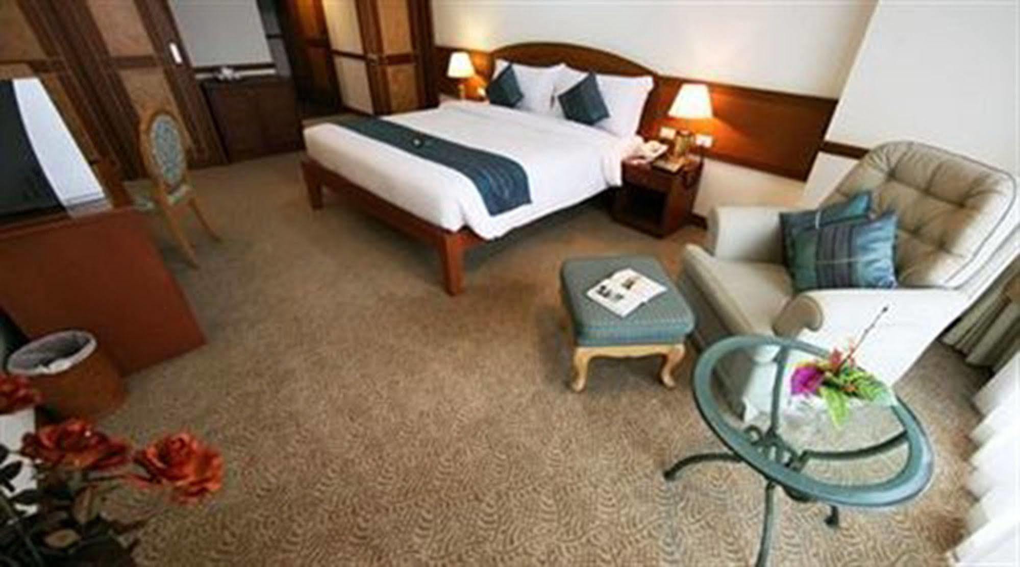 Grand Diamond City Hotel & Casino Poipet Eksteriør bilde